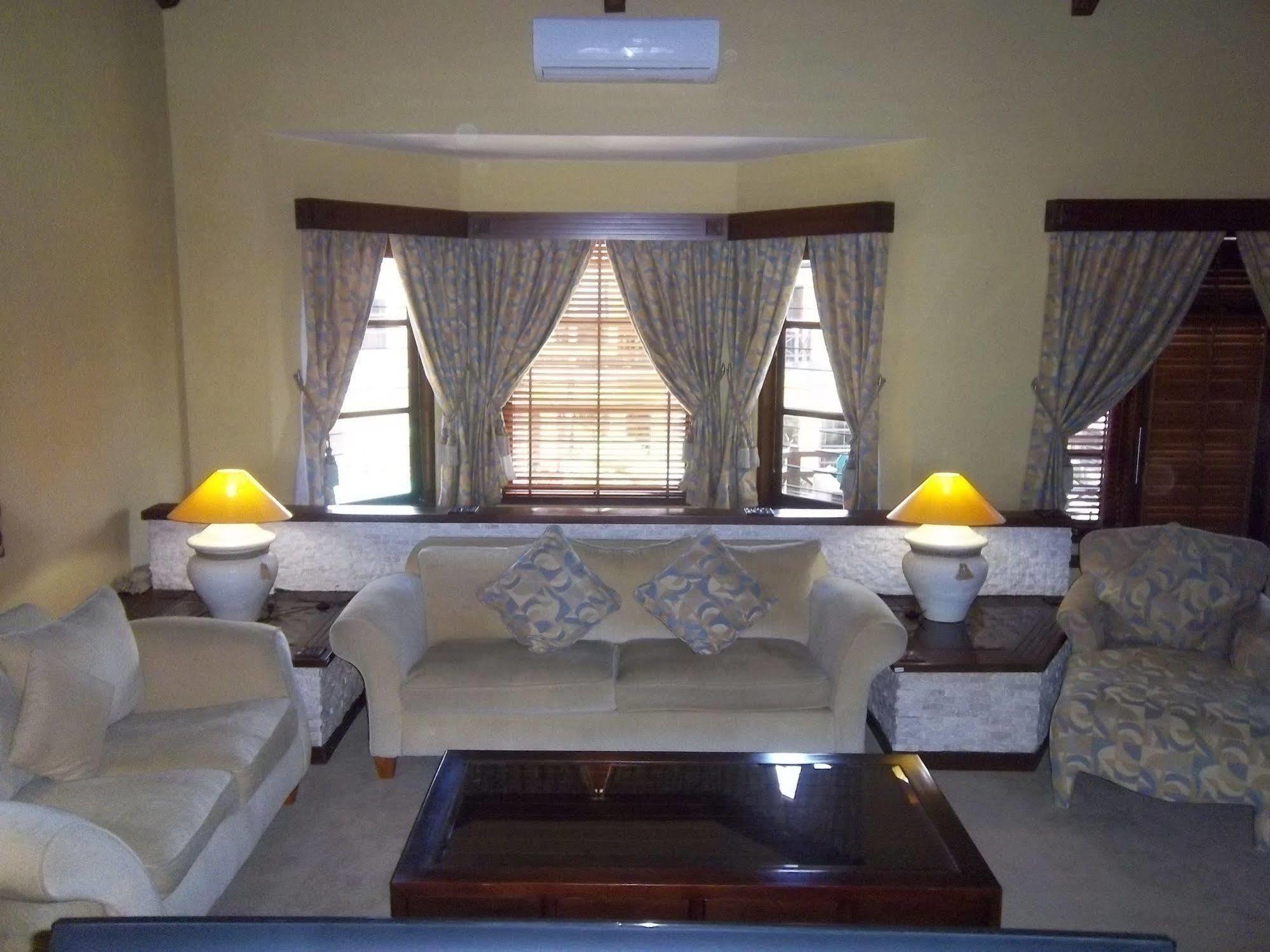 Apel Villa Sanur Kültér fotó